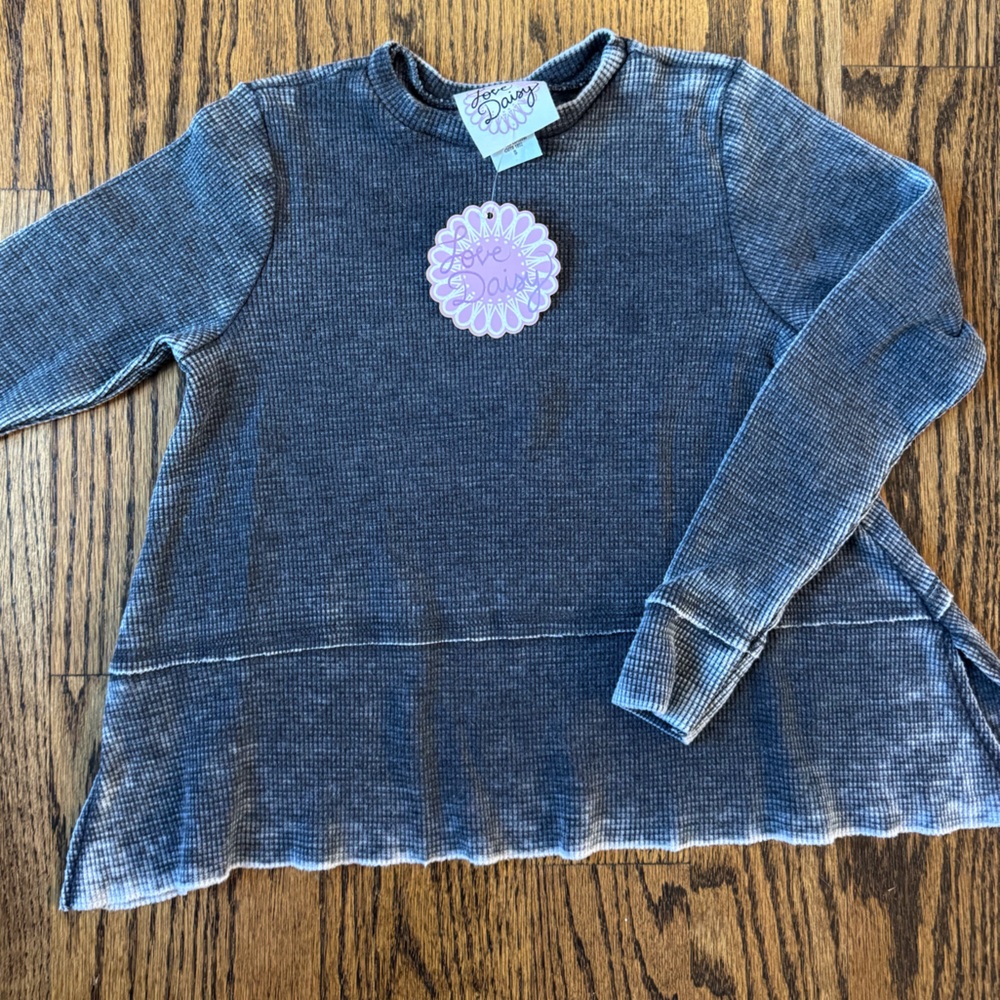 NWT Girls size Small Love Daisy thermal grey shirt